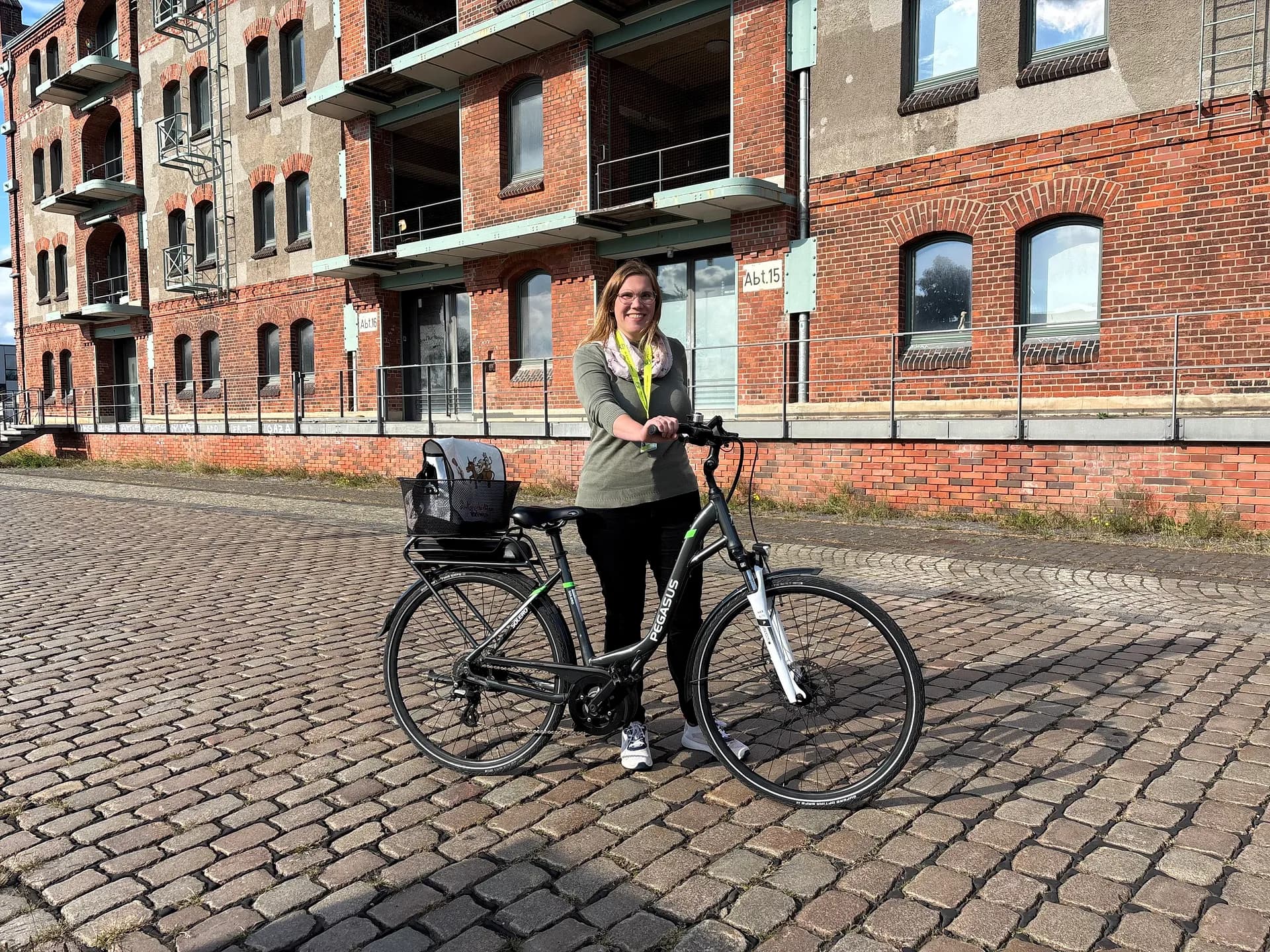 Mit dem Fahrrad durch die Überseestadt (Gruppe)